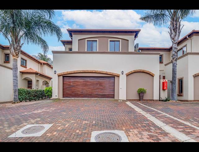 3 BEDROOM CLUSTER FOR SALE IN GLENVISTA